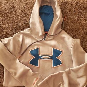 Under Armour hooded sweatshirt medium